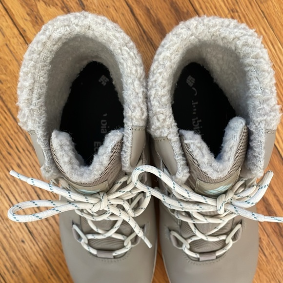 Columbia women’s boots - Picture 4 of 6